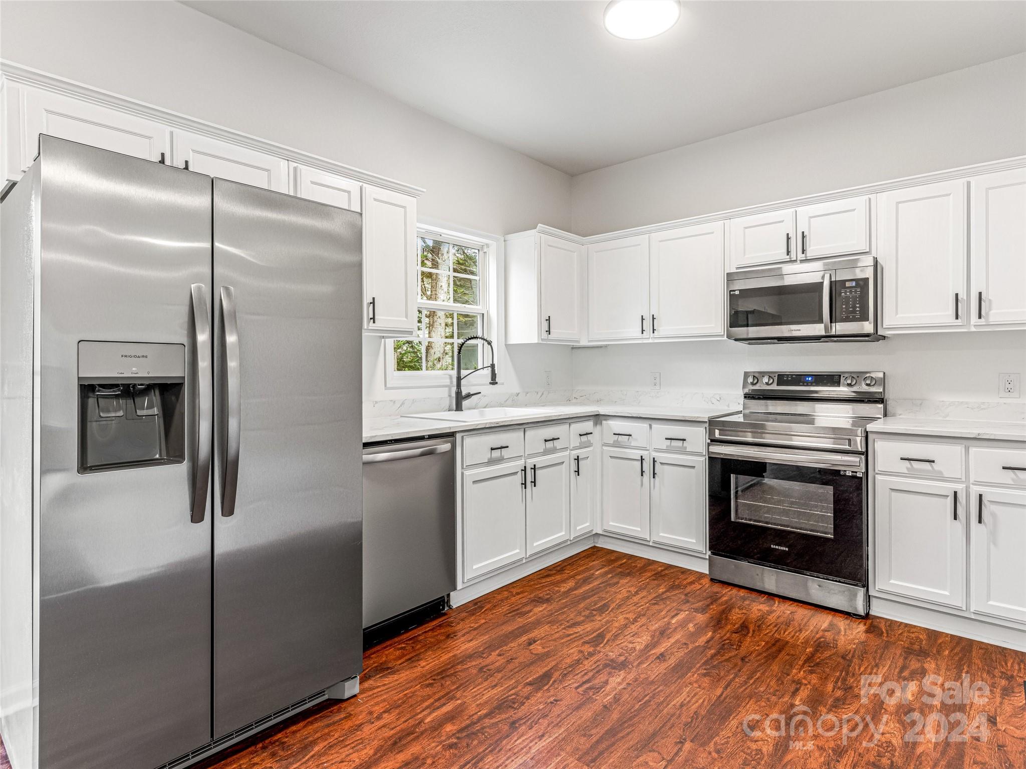 King's Court - Residential