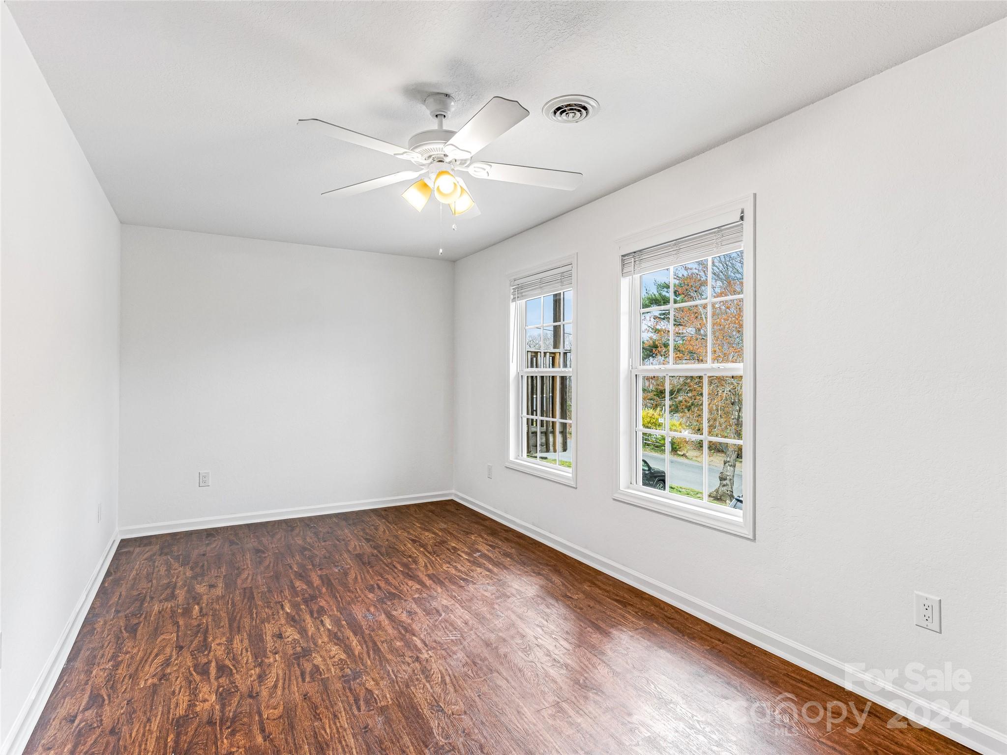 King's Court - Residential