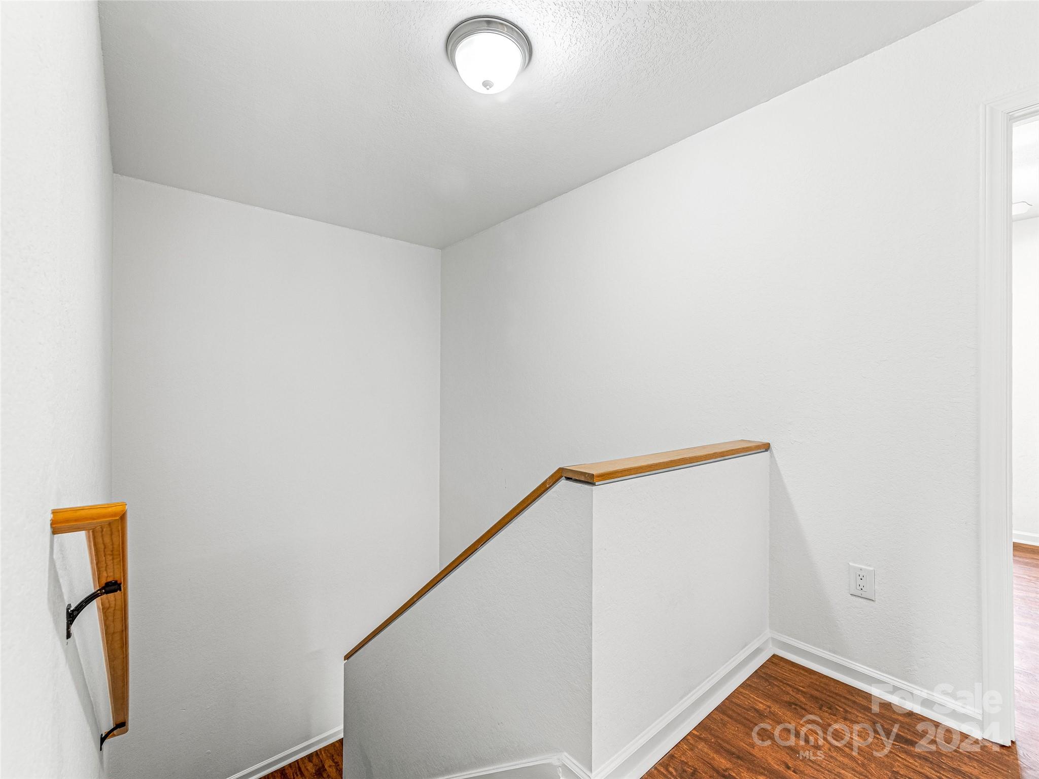 King's Court - Residential