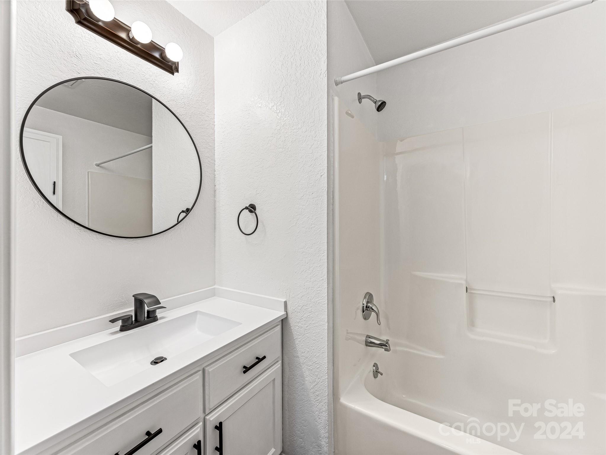 King's Court - Residential