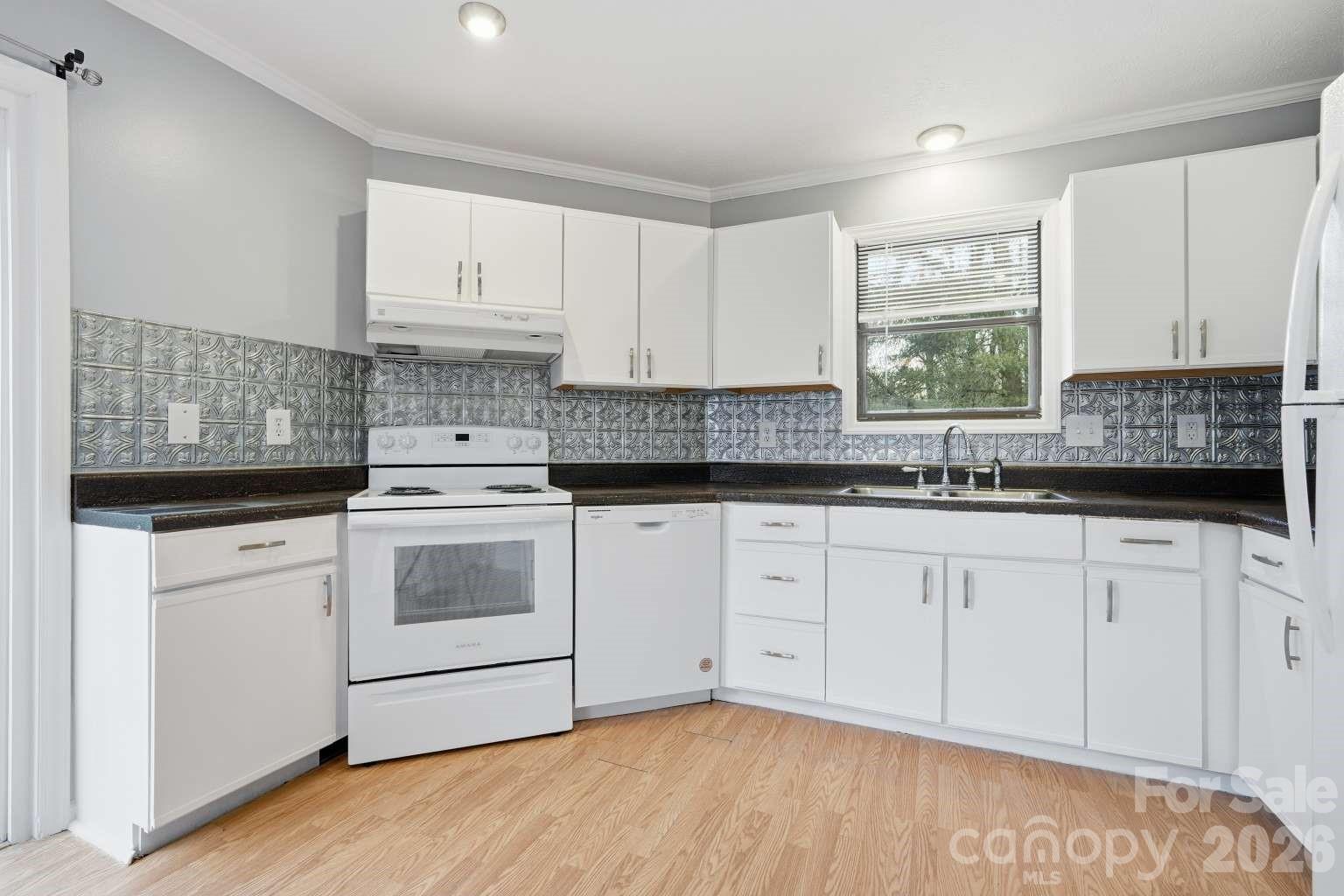 Farmington Knoll - Residential