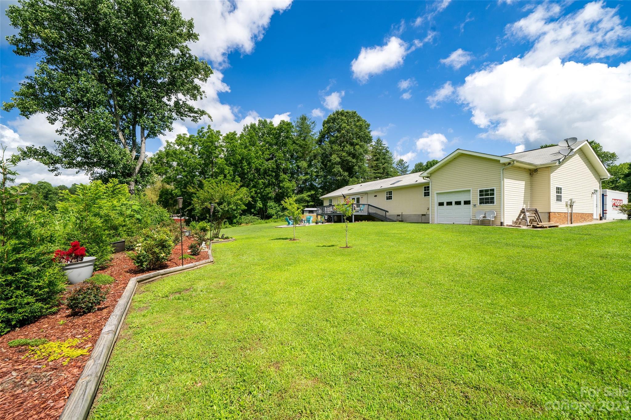 Meadows of Etowah - Residential