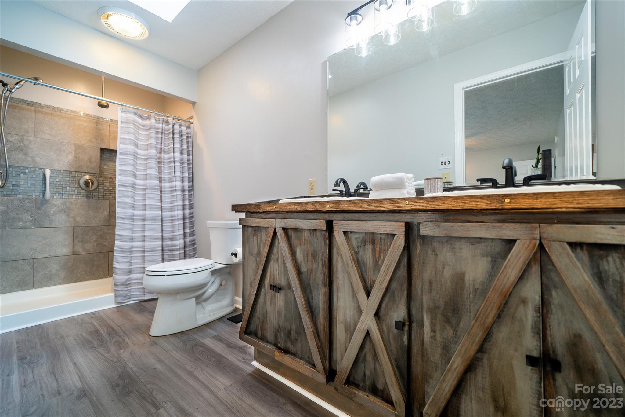 Meadows of Etowah - Residential