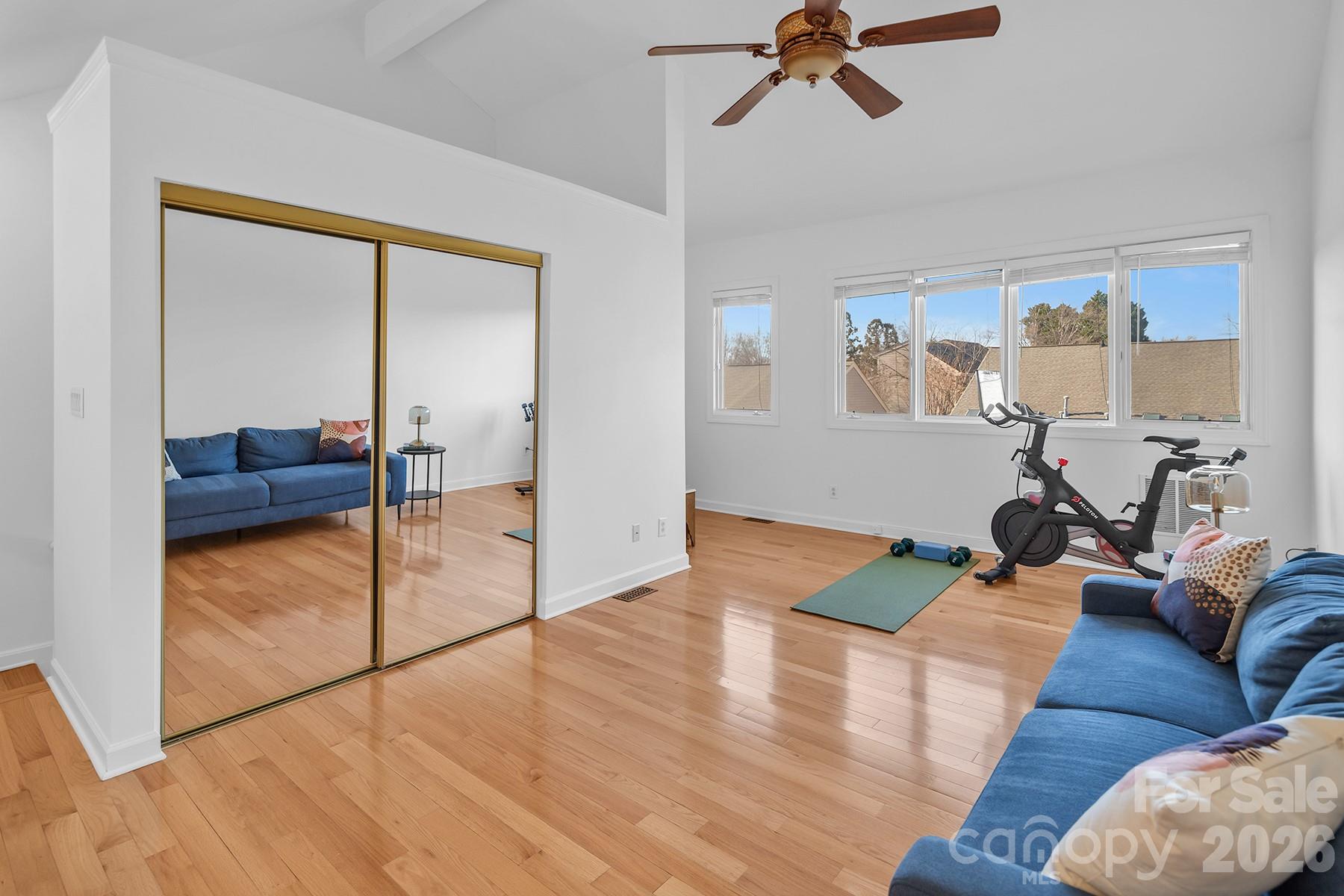 The Yachtsman - Residential