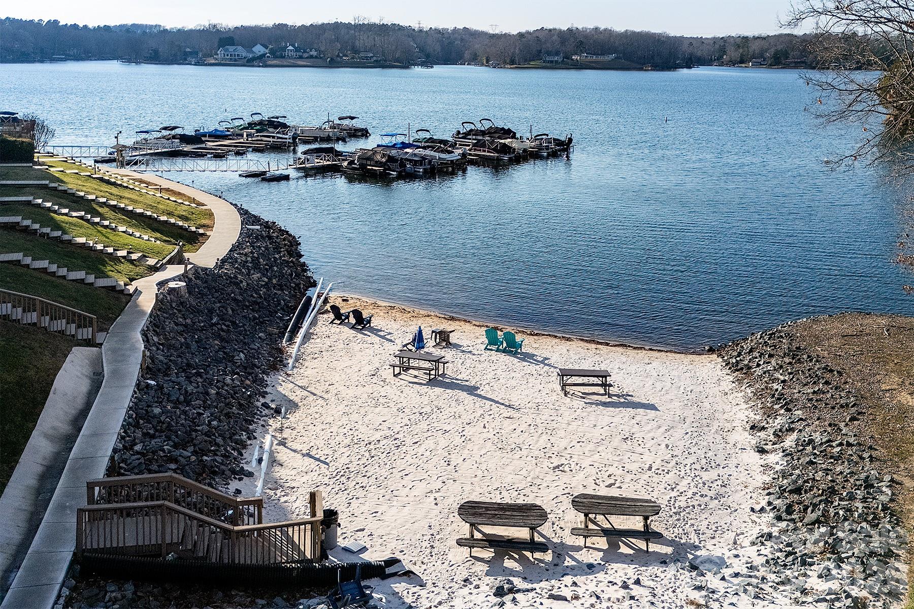 The Yachtsman - Residential