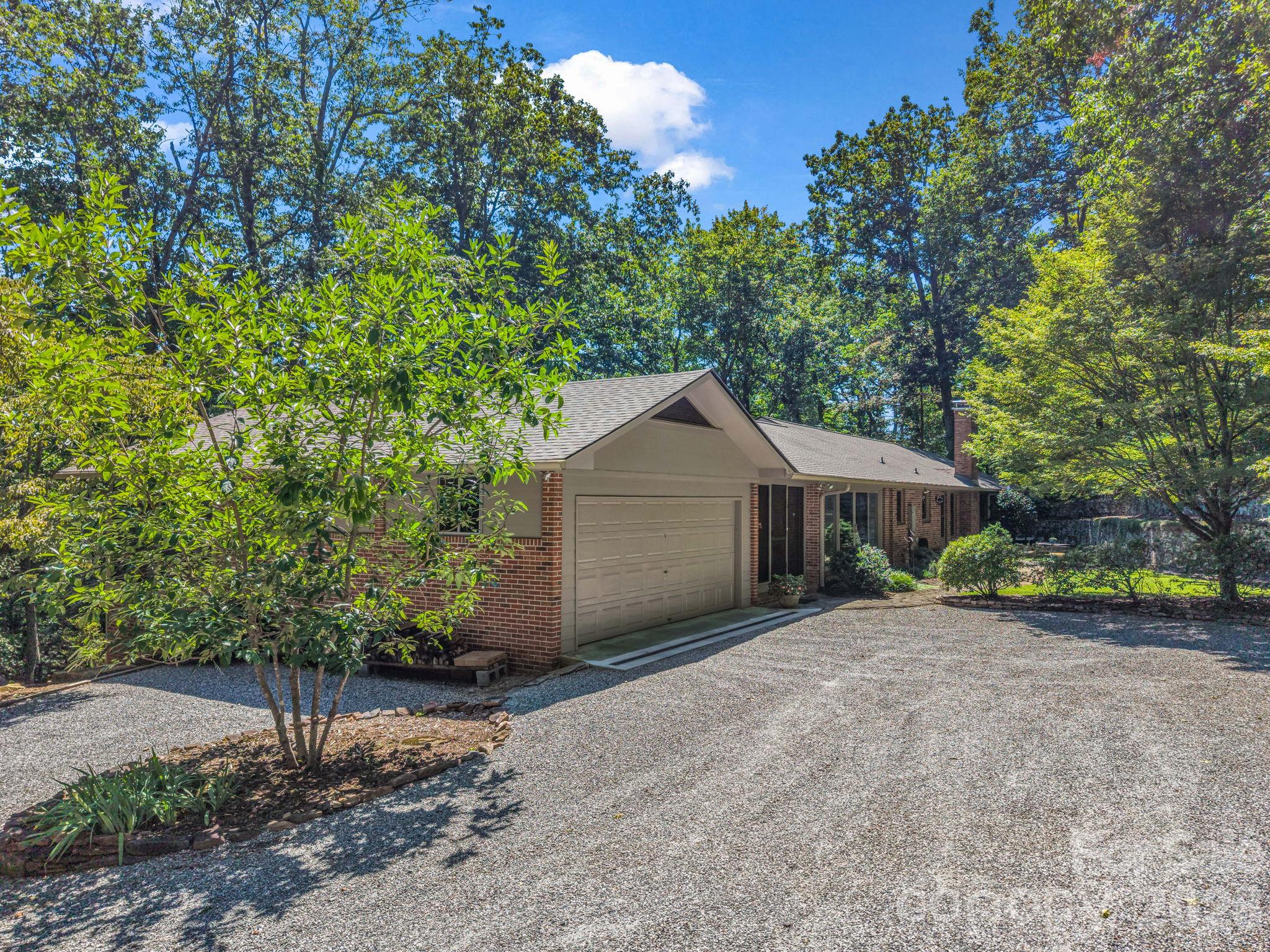 280 Overlook Circle