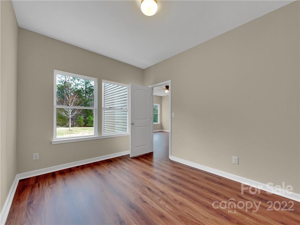 Ellis Pond - Residential