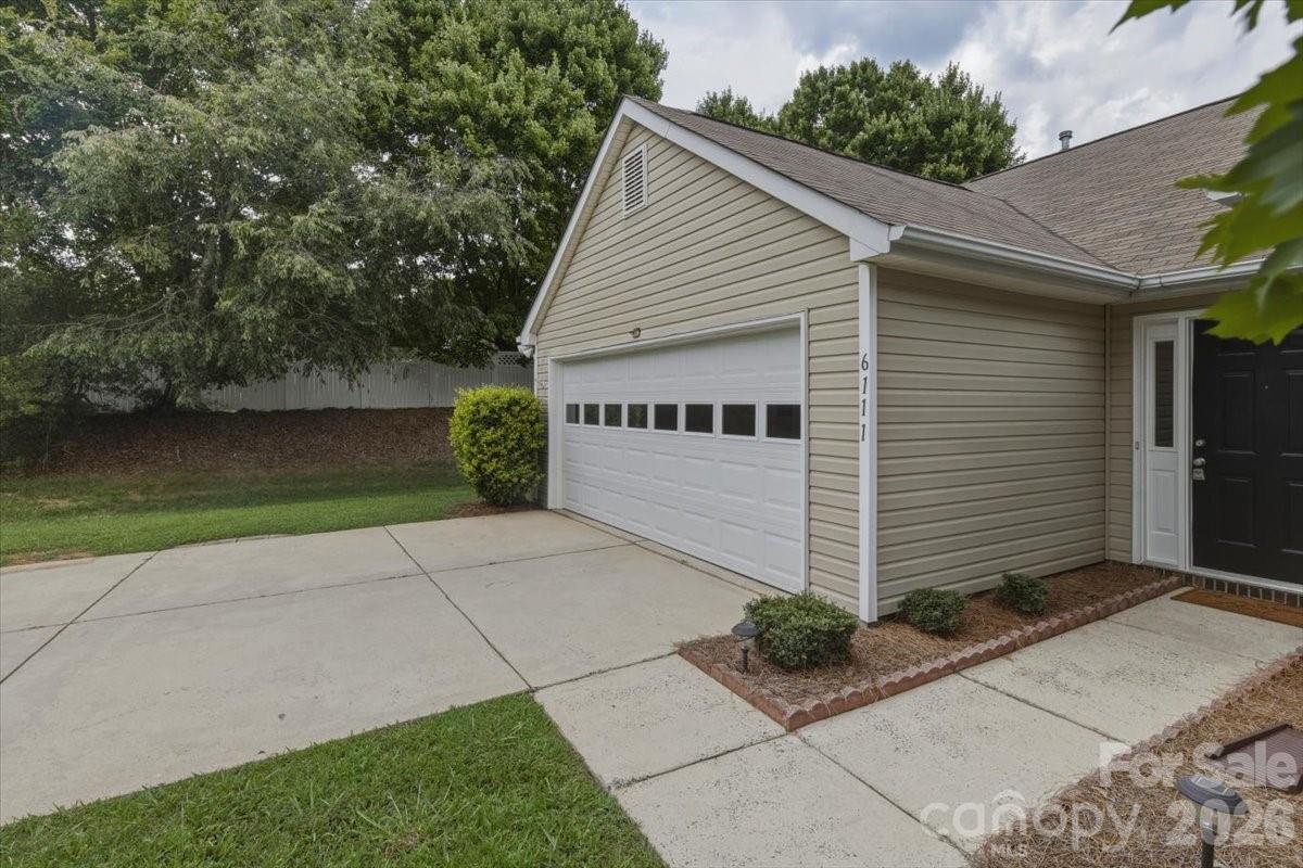 6111 Gatesville Lane