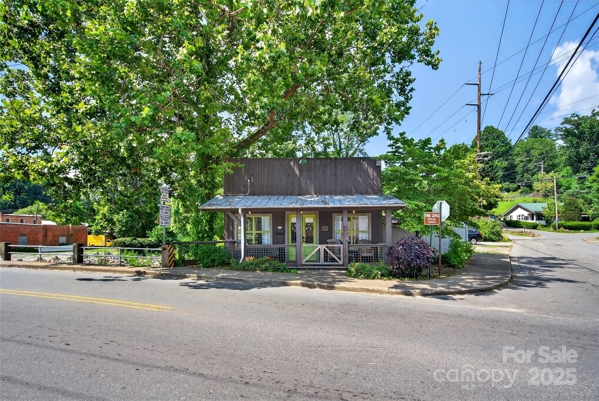 313 Depot Street