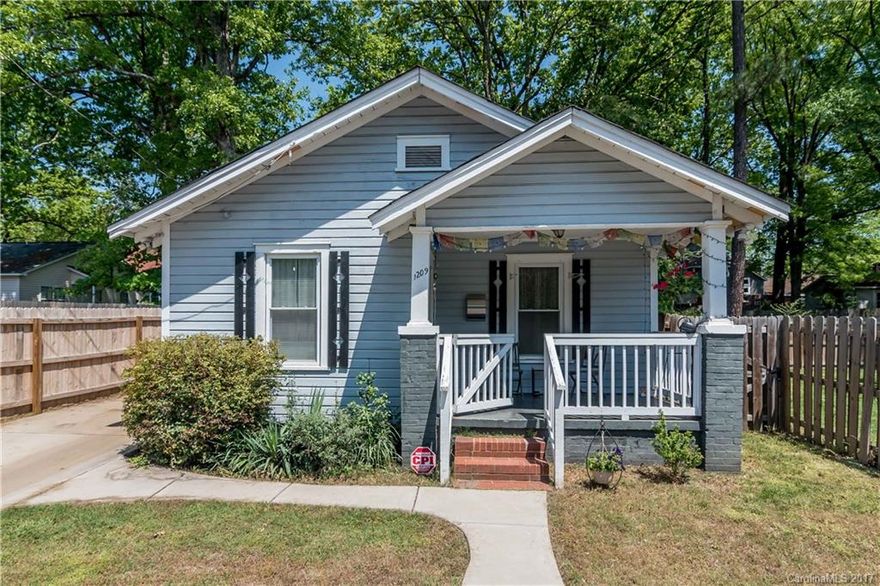 Villa Heights Craftsman Bungalow under $200,000!  Rare opportunity for a owner occupant to get into this neighborhood at an affordable price.  House has been updated through the years.  Still maintains much original charm.  One of the hottest neighborhoods in town.  Limited showing times 6/2 - 6/4 so tell your agent to schedule an appointment.
