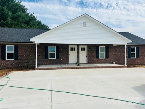 Photo of 3291 Paul Elmore Road, Lincolnton, NC 28092 (MLS # 4320825)