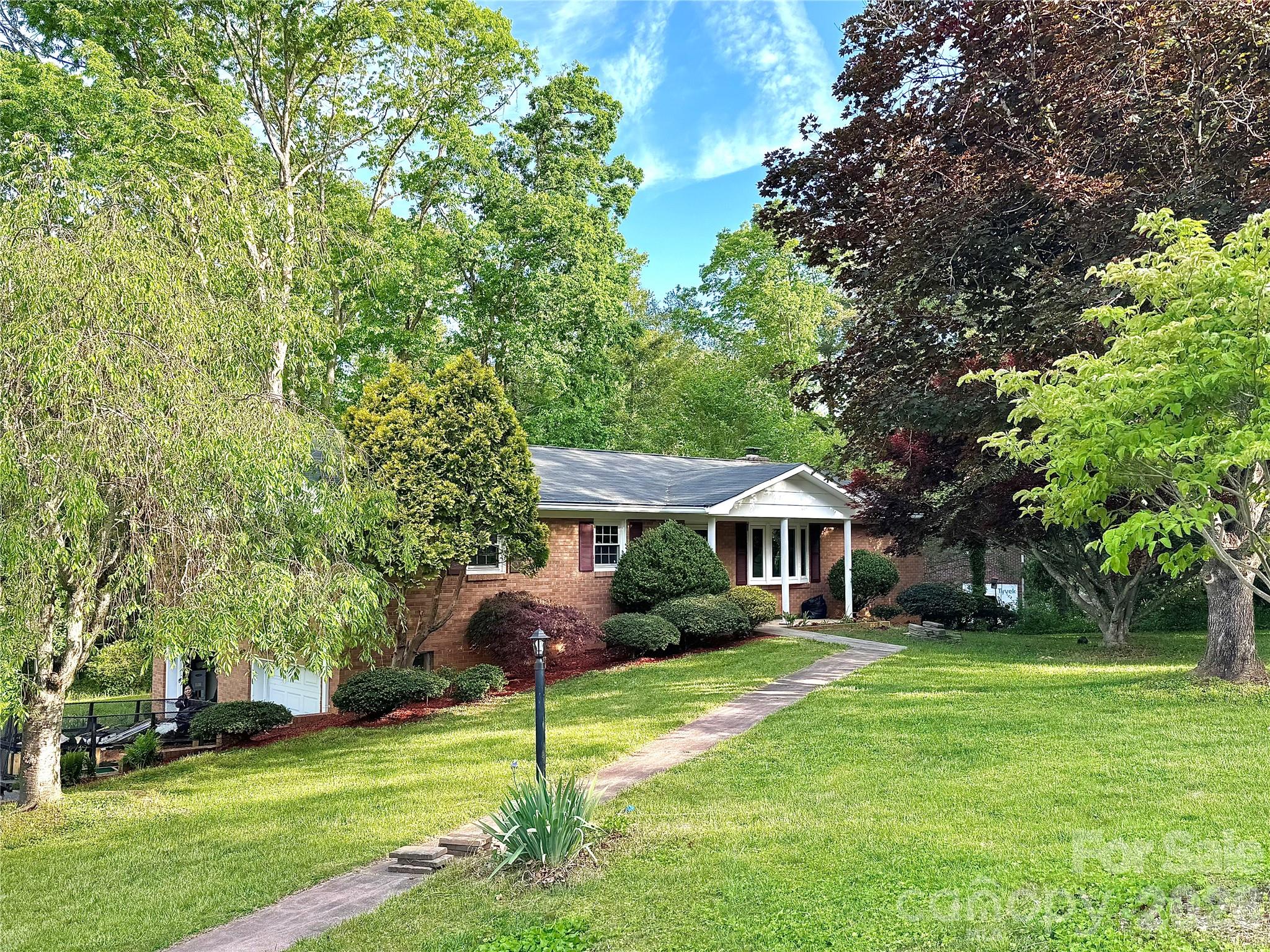 123 Castleton Lane
