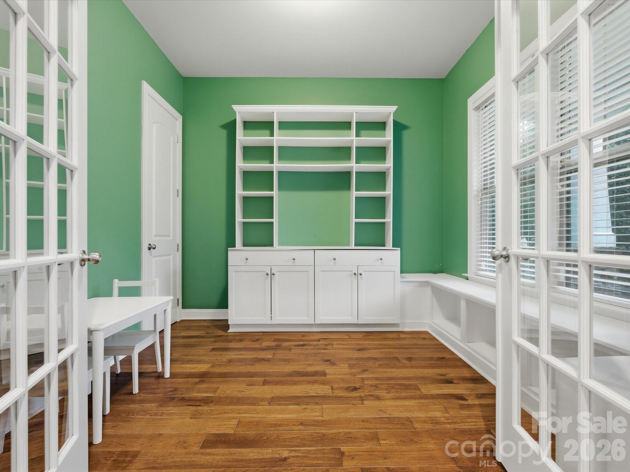 Barber Rock - Residential