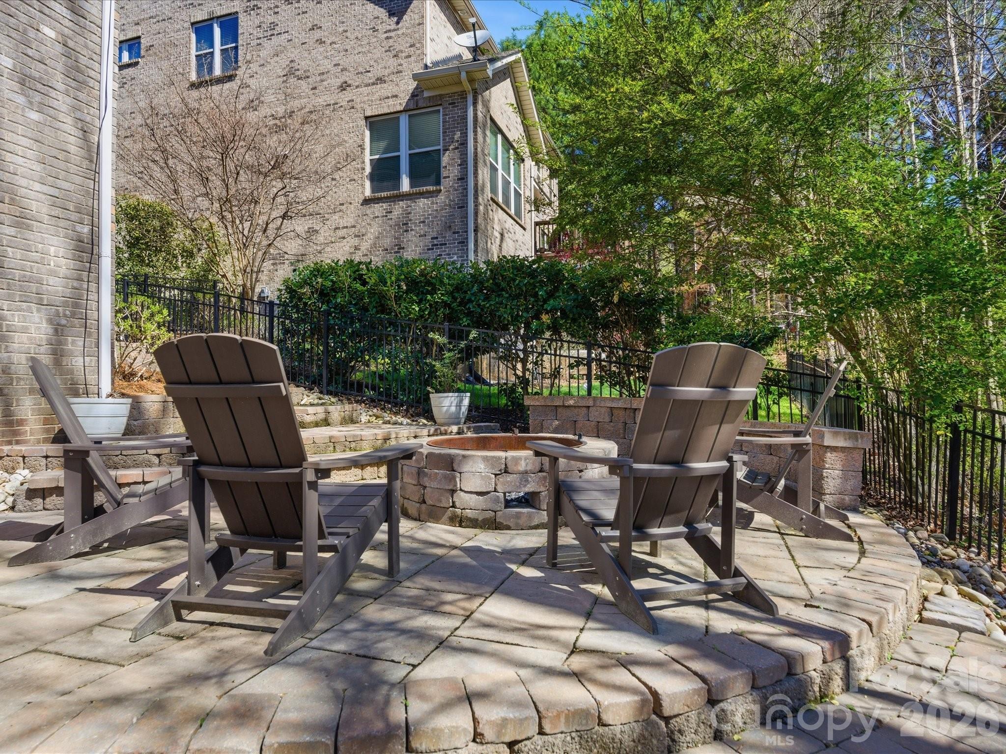 Barber Rock - Residential