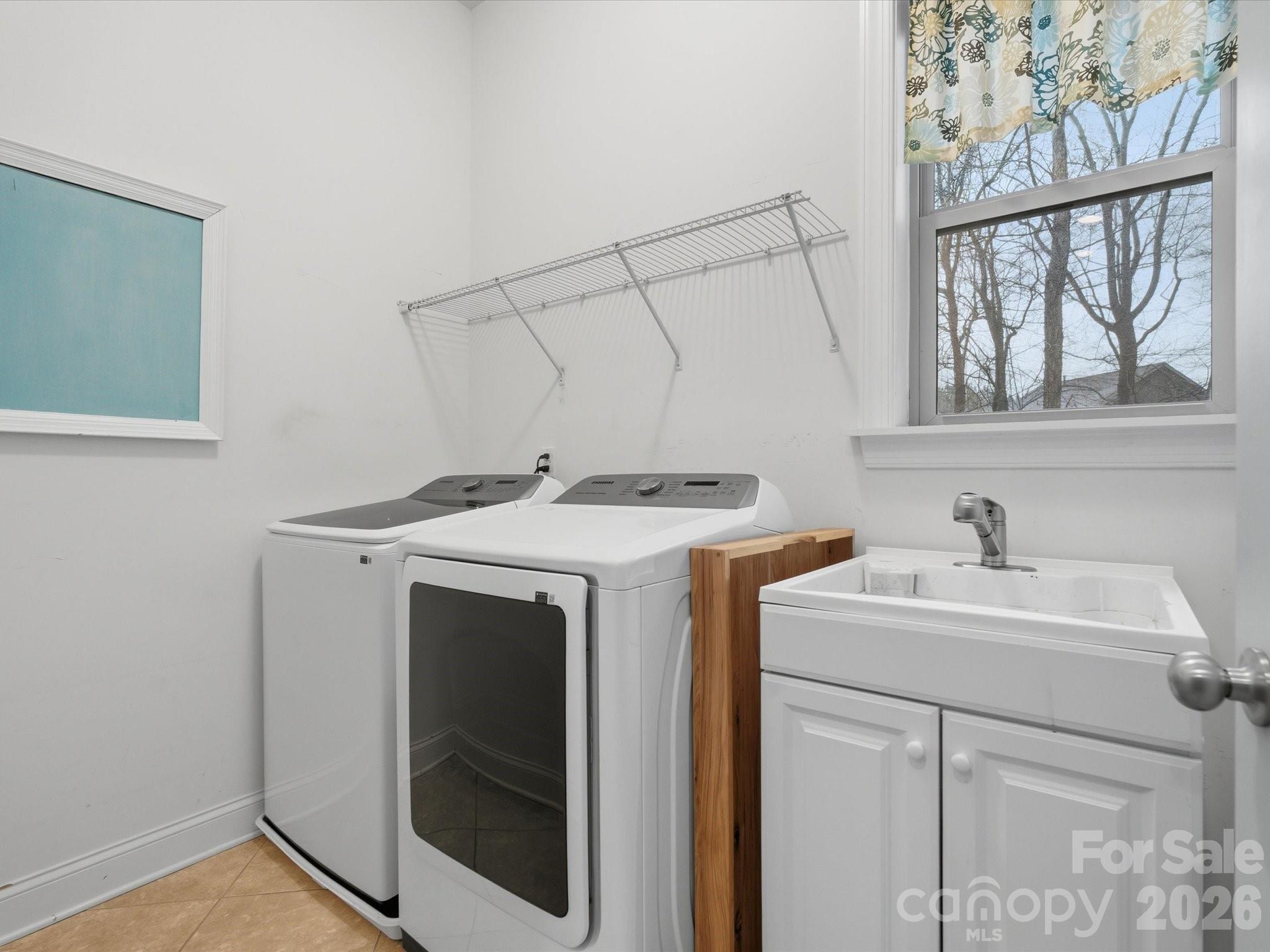 Barber Rock - Residential