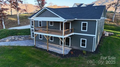 33 Gracie Rose Street Clyde NC 28785