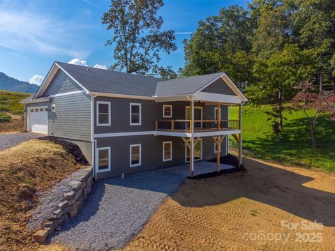 33 Gracie Rose Street Clyde NC 28785