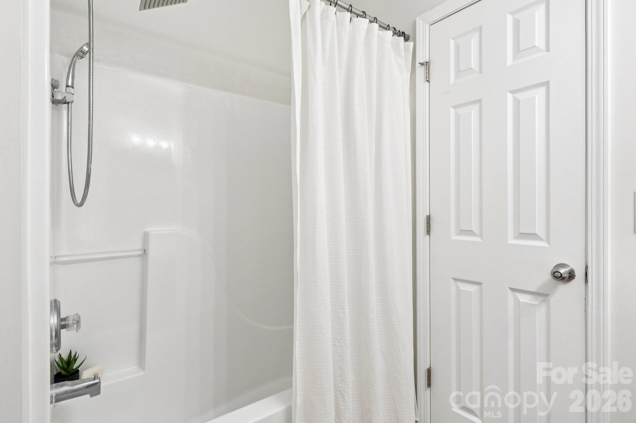 Towne Square Townhomes At Regent Park - Residential