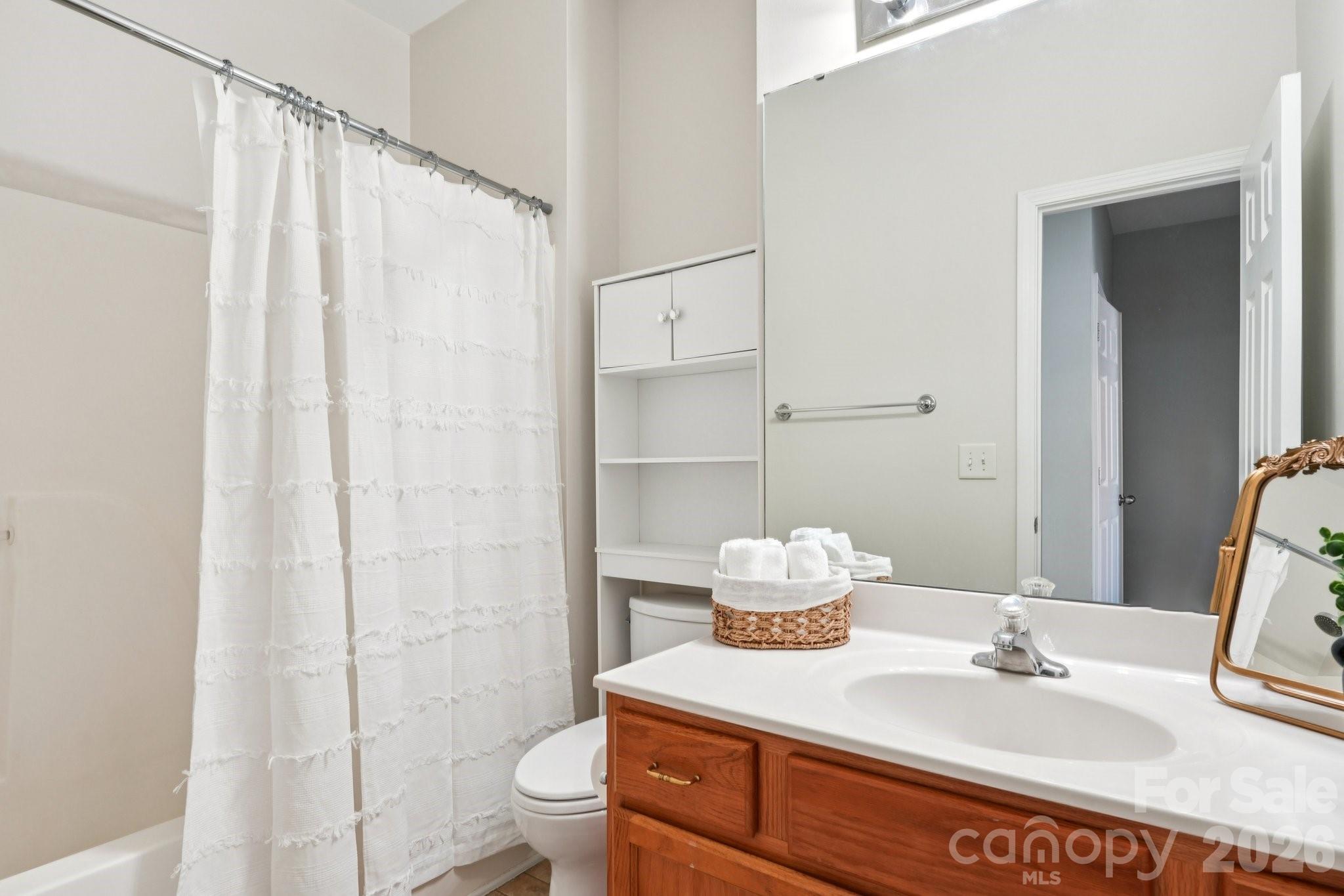 Towne Square Townhomes At Regent Park - Residential