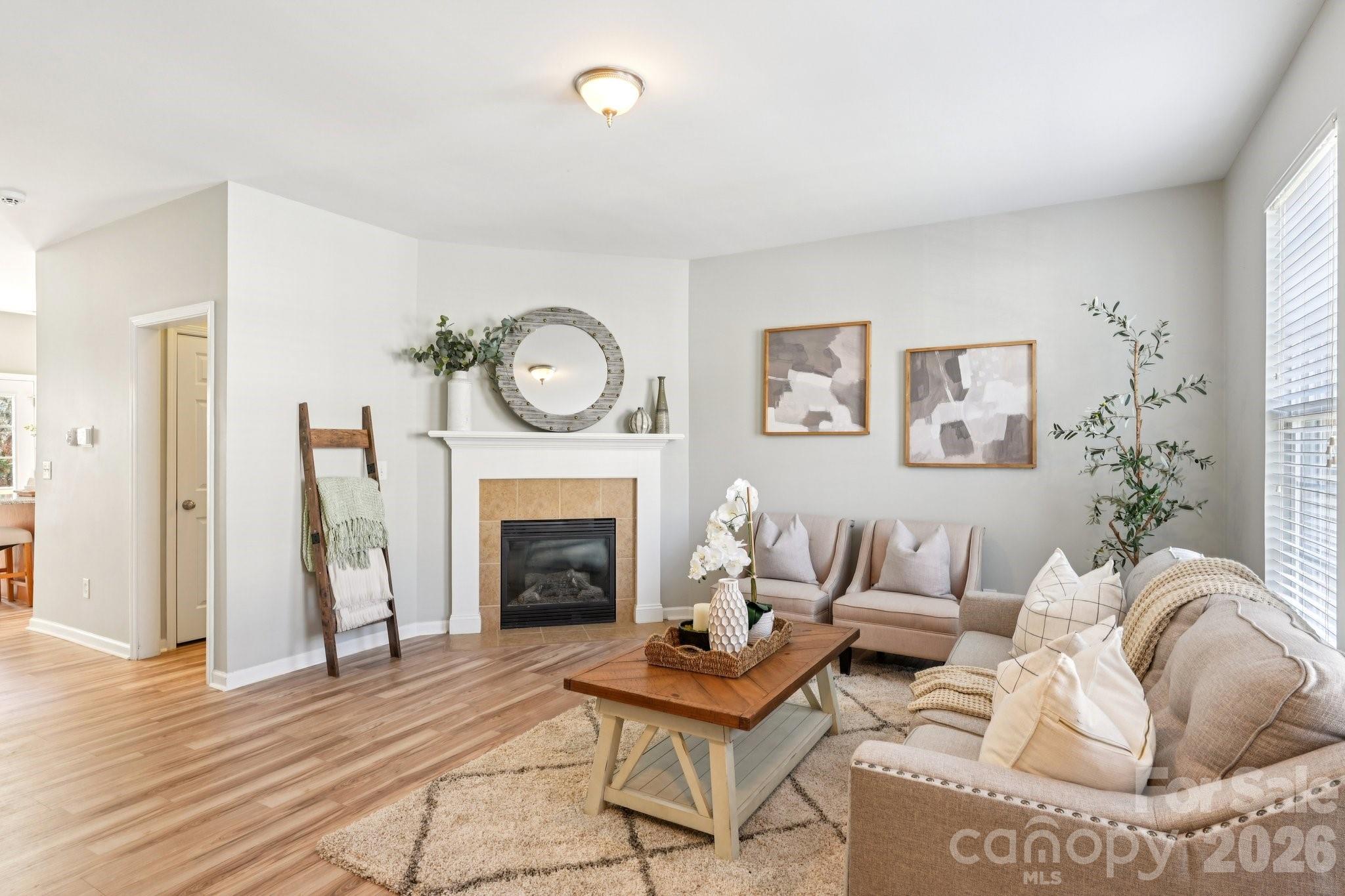 Towne Square Townhomes At Regent Park - Residential