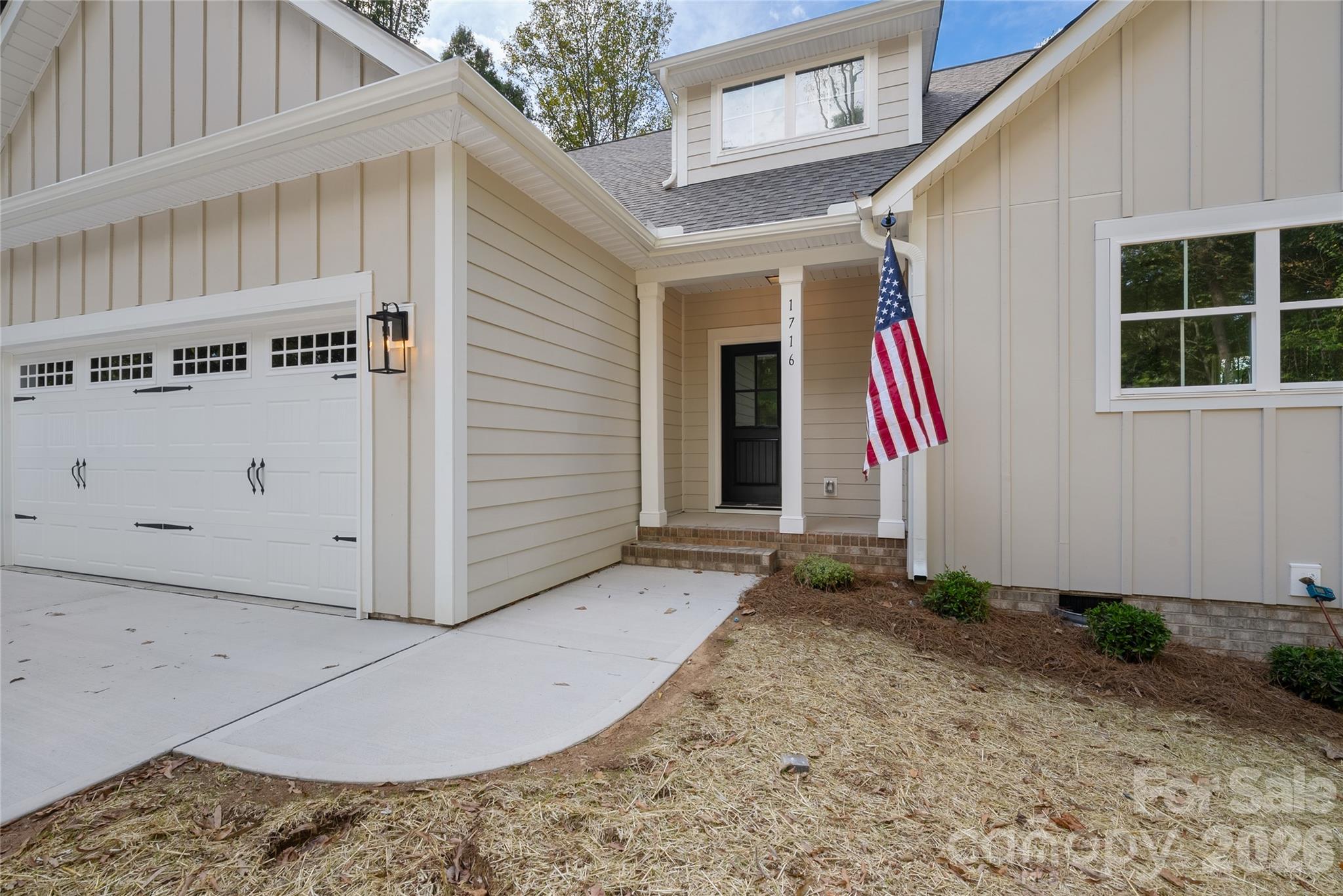 1716 Lake lee Drive