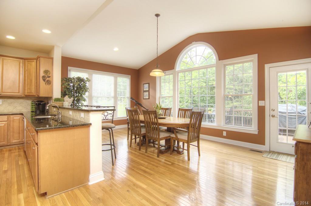 Lake Shore - Residential