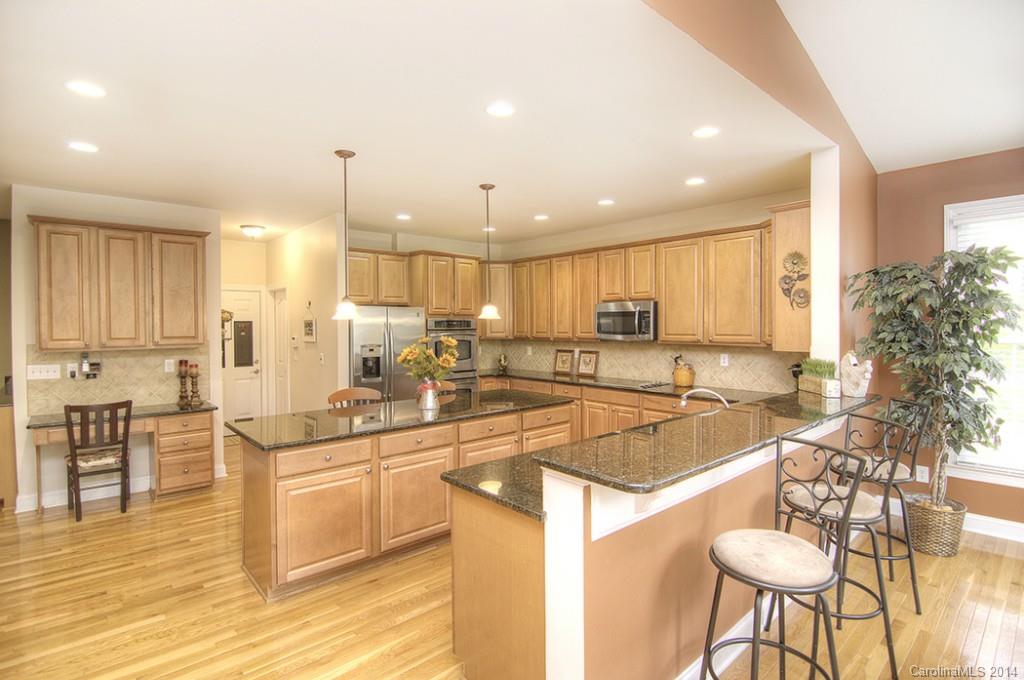 Lake Shore - Residential