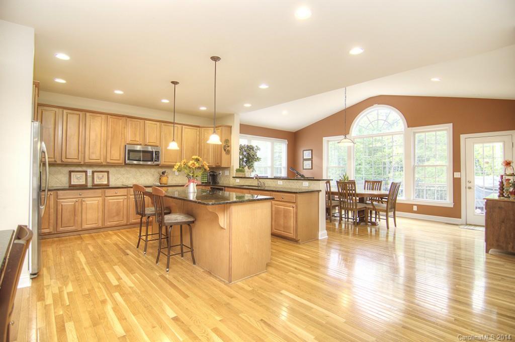 Lake Shore - Residential