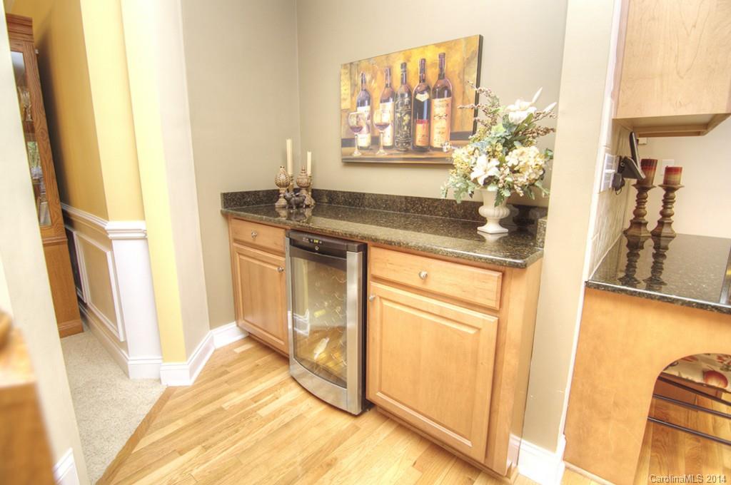 Lake Shore - Residential