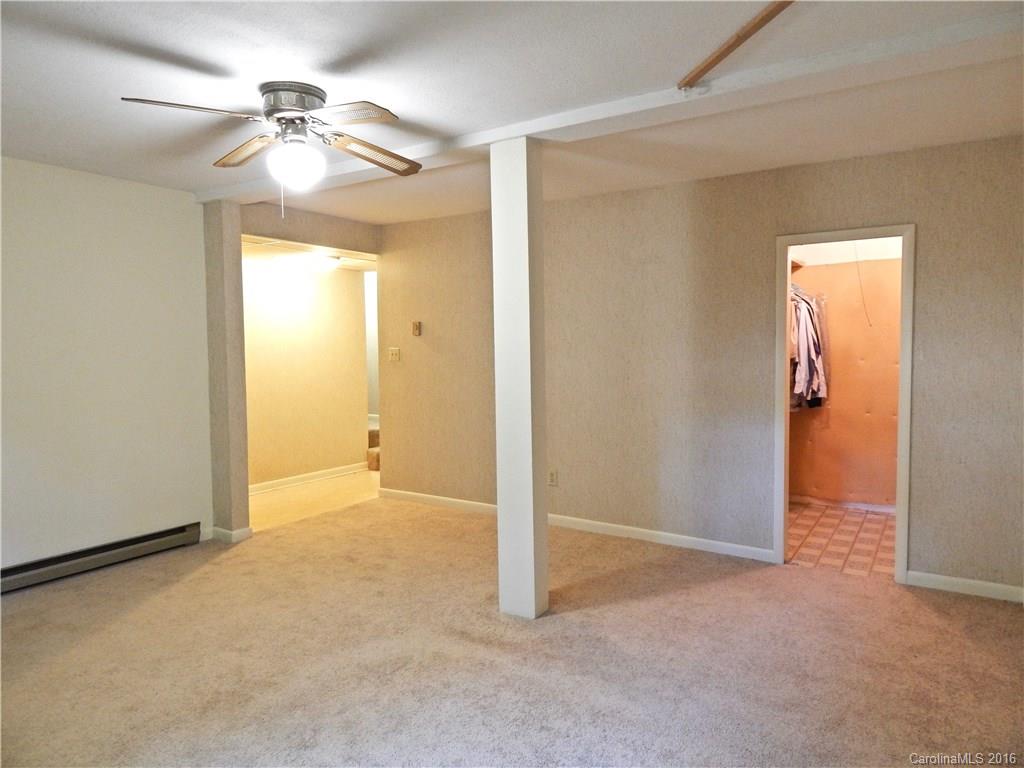 Royal Pines - Residential