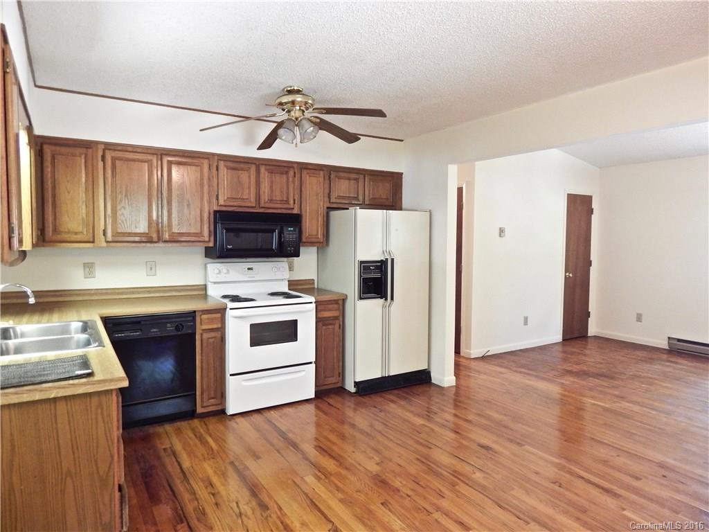 Royal Pines - Residential