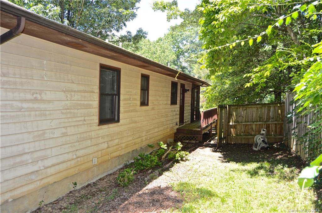 Royal Pines - Residential