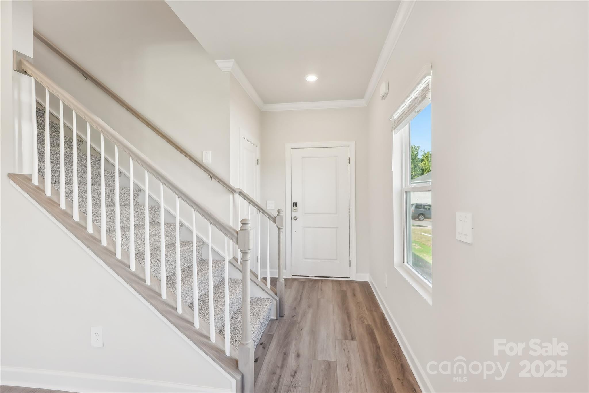 1305 30TH Street Lane NE