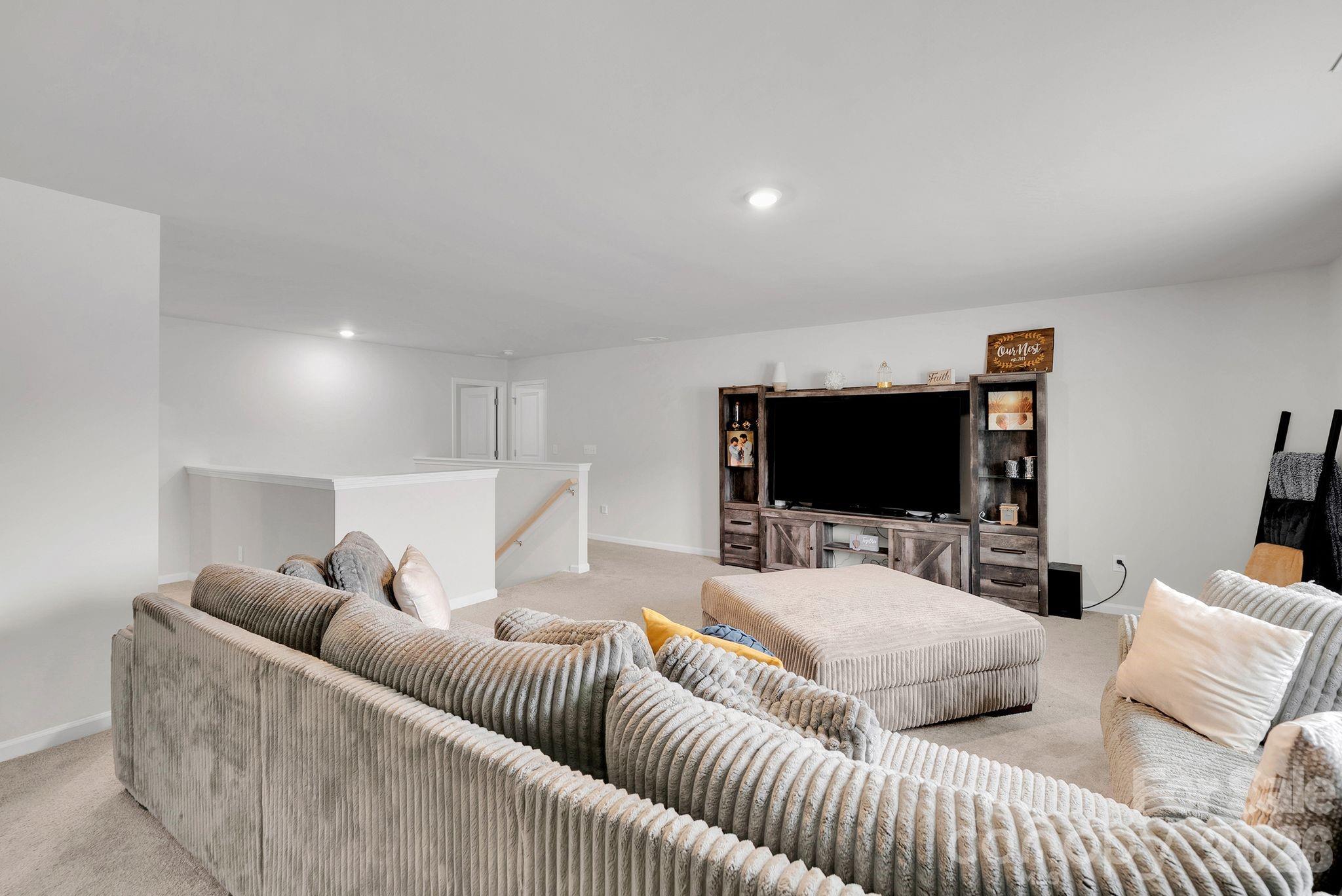 Falls Cove at Lake Norman - Residential