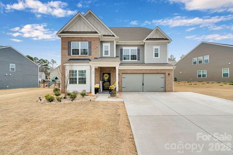 Photo of 224 Hamptons Cove Road, Troutman, NC 28166 (MLS # 4360997)