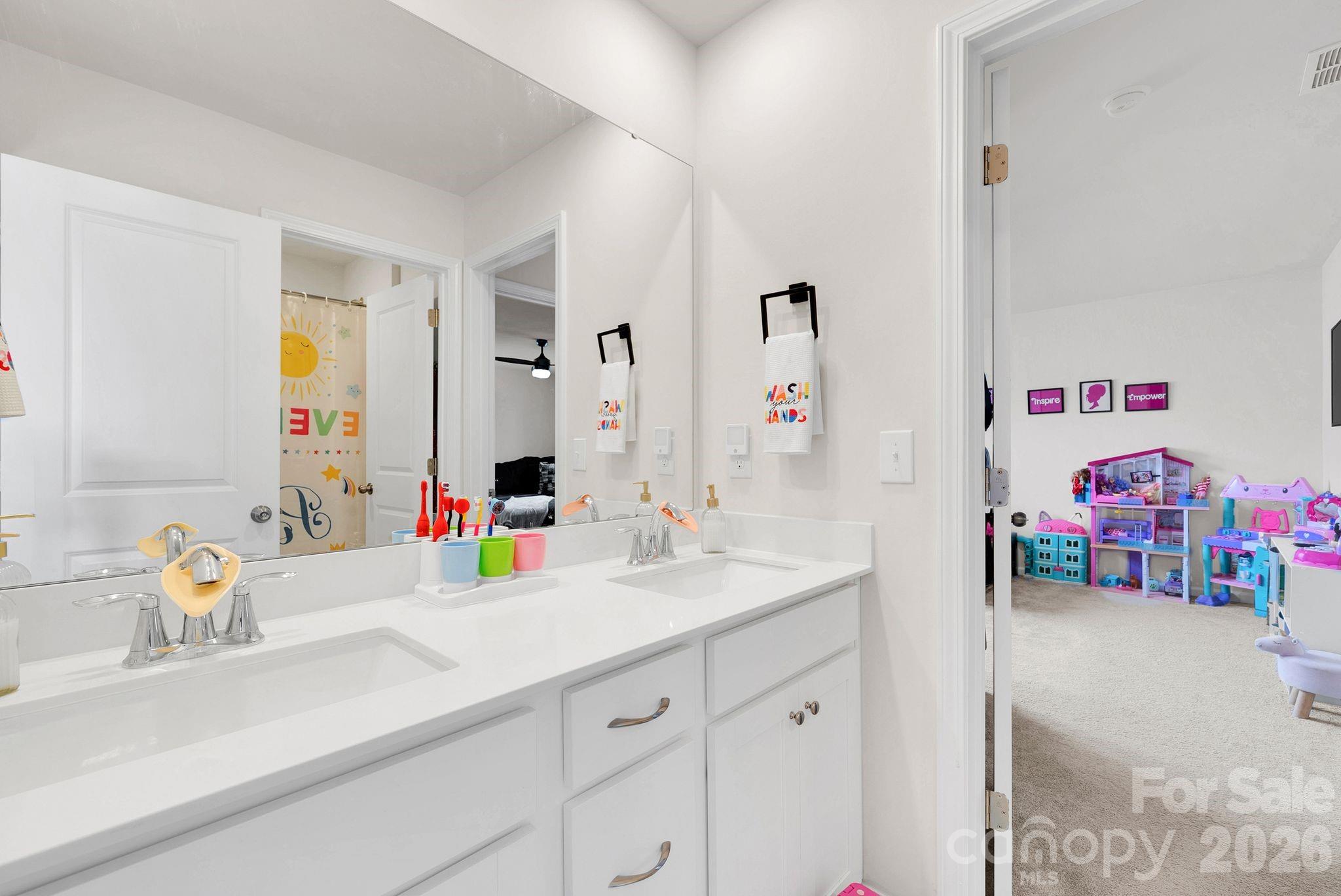 Falls Cove at Lake Norman - Residential