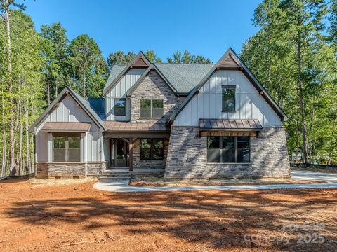 2410 Cherrywood Lane Matthews NC 28104