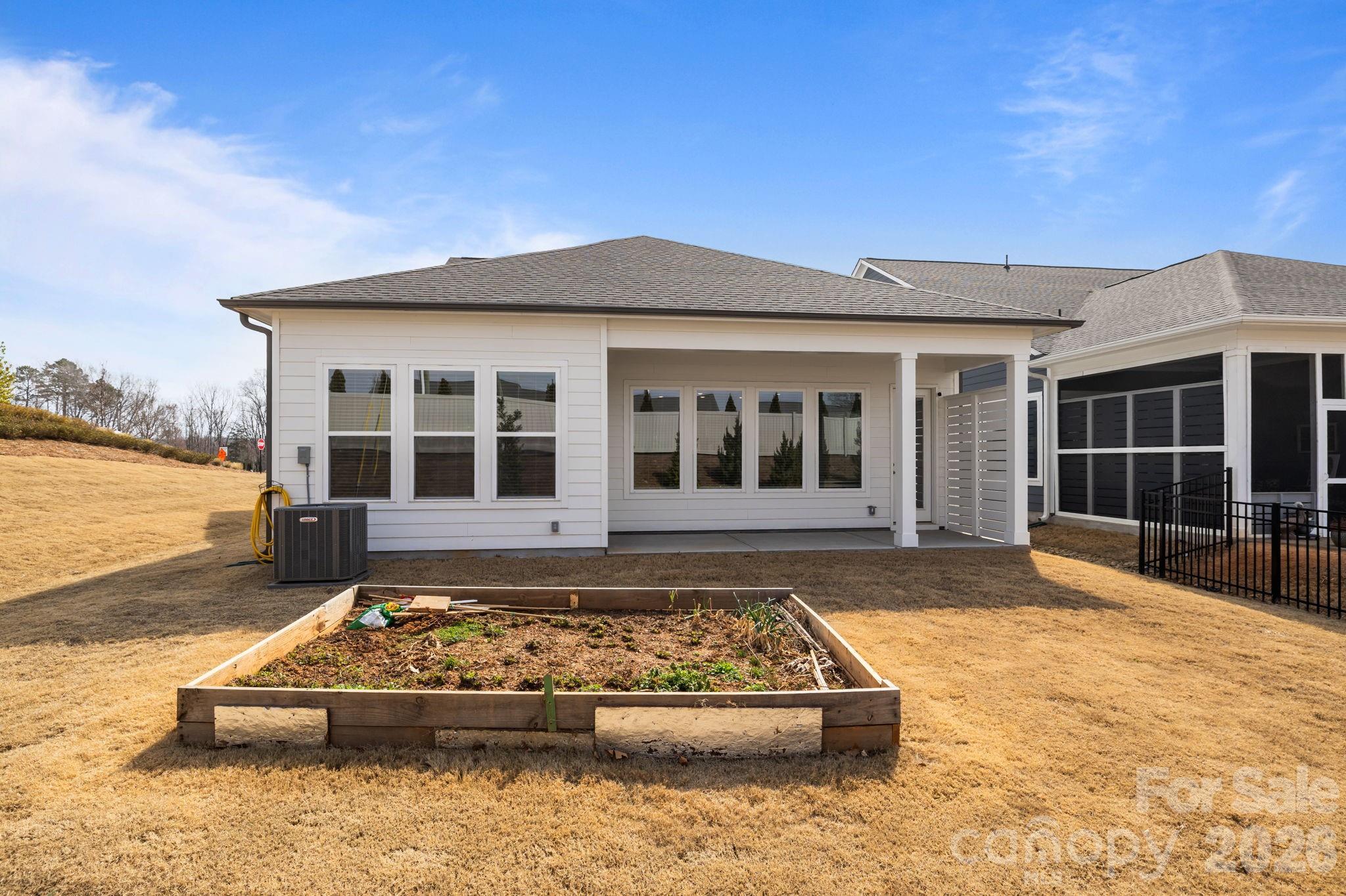 Encore At Streamside - Residential