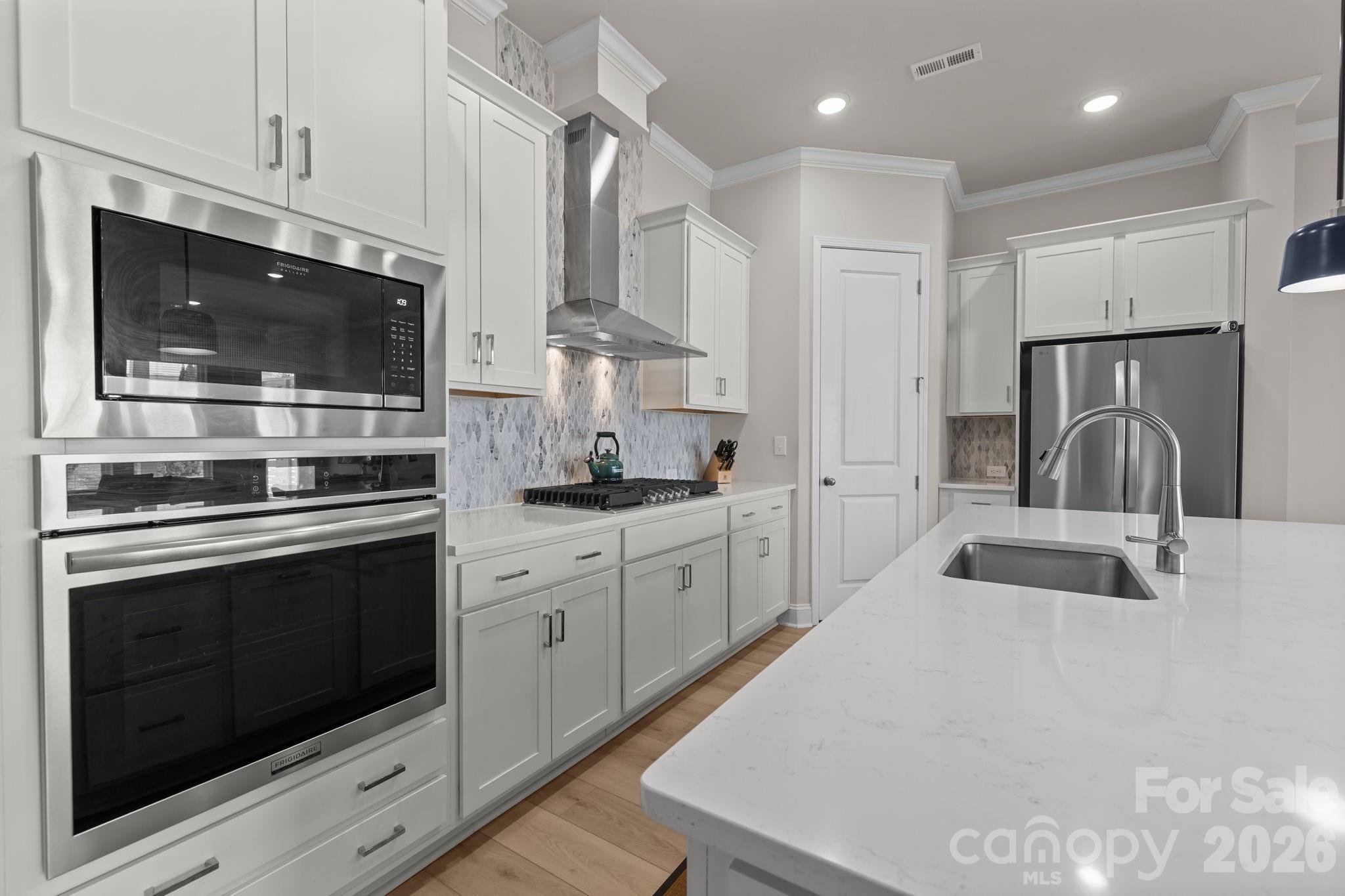 Encore At Streamside - Residential