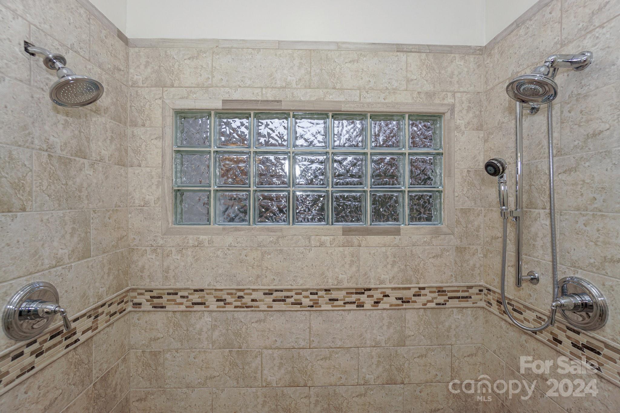 The Peninsula - Residential