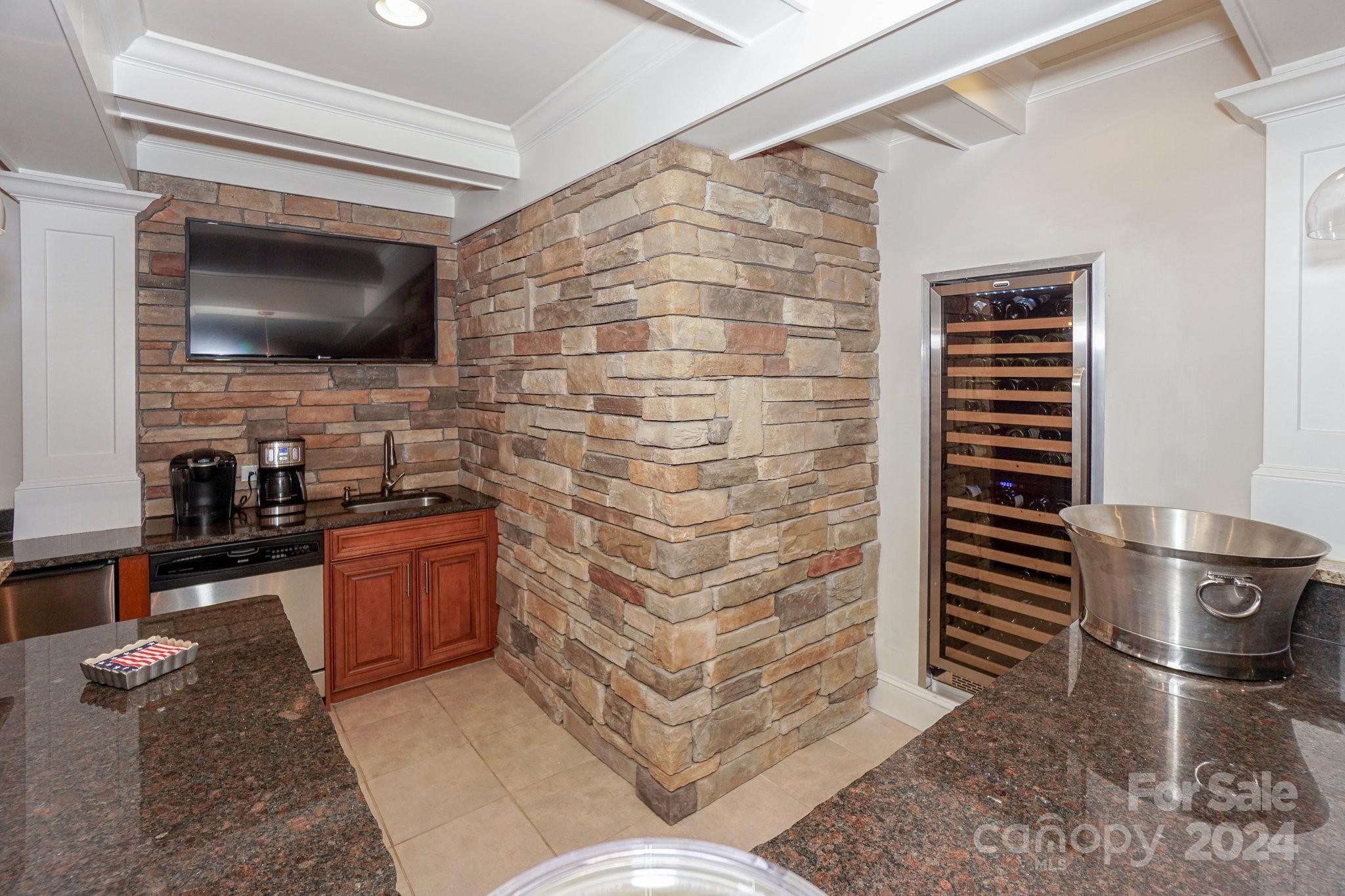 The Peninsula - Residential