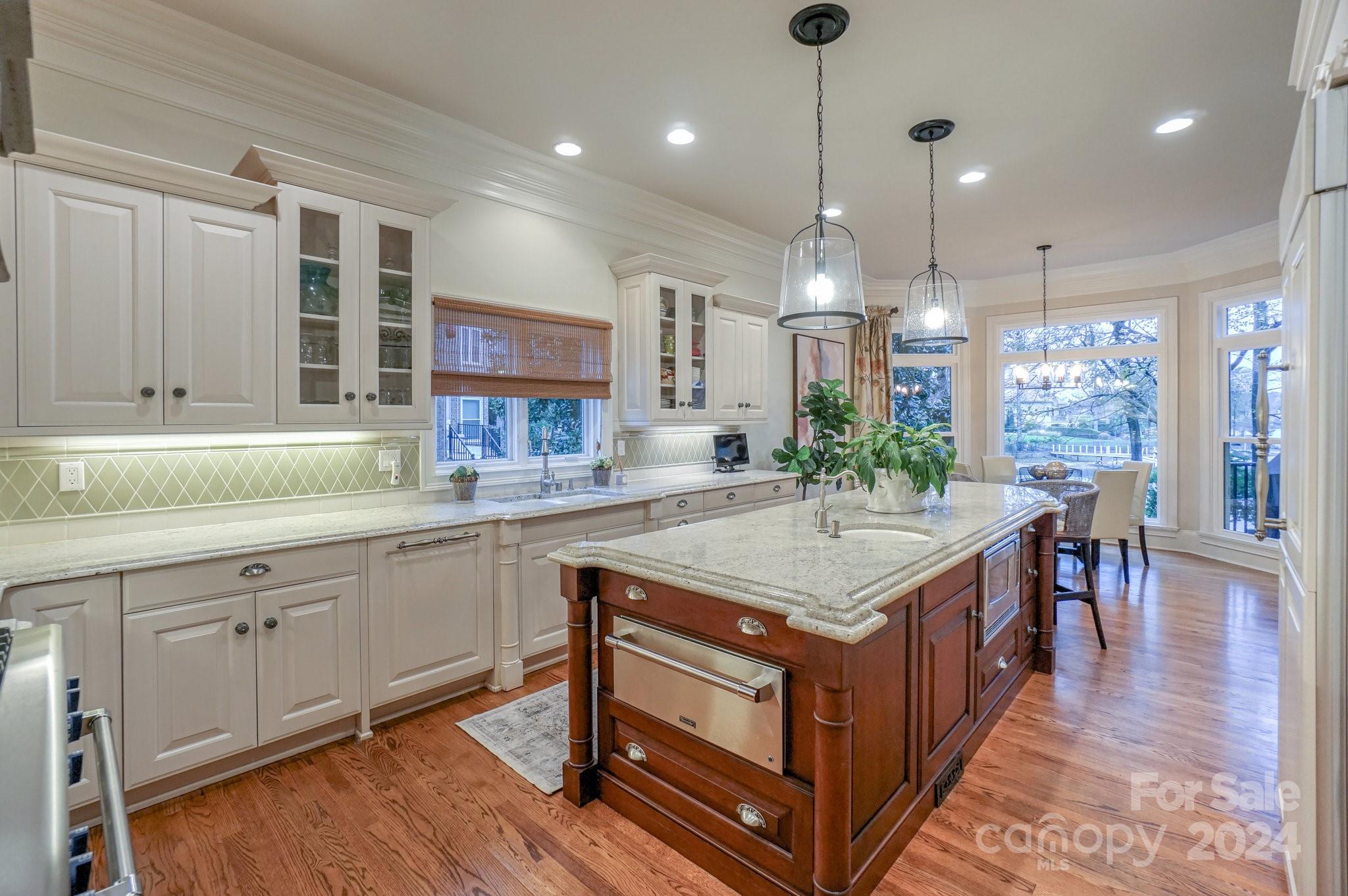 The Peninsula - Residential