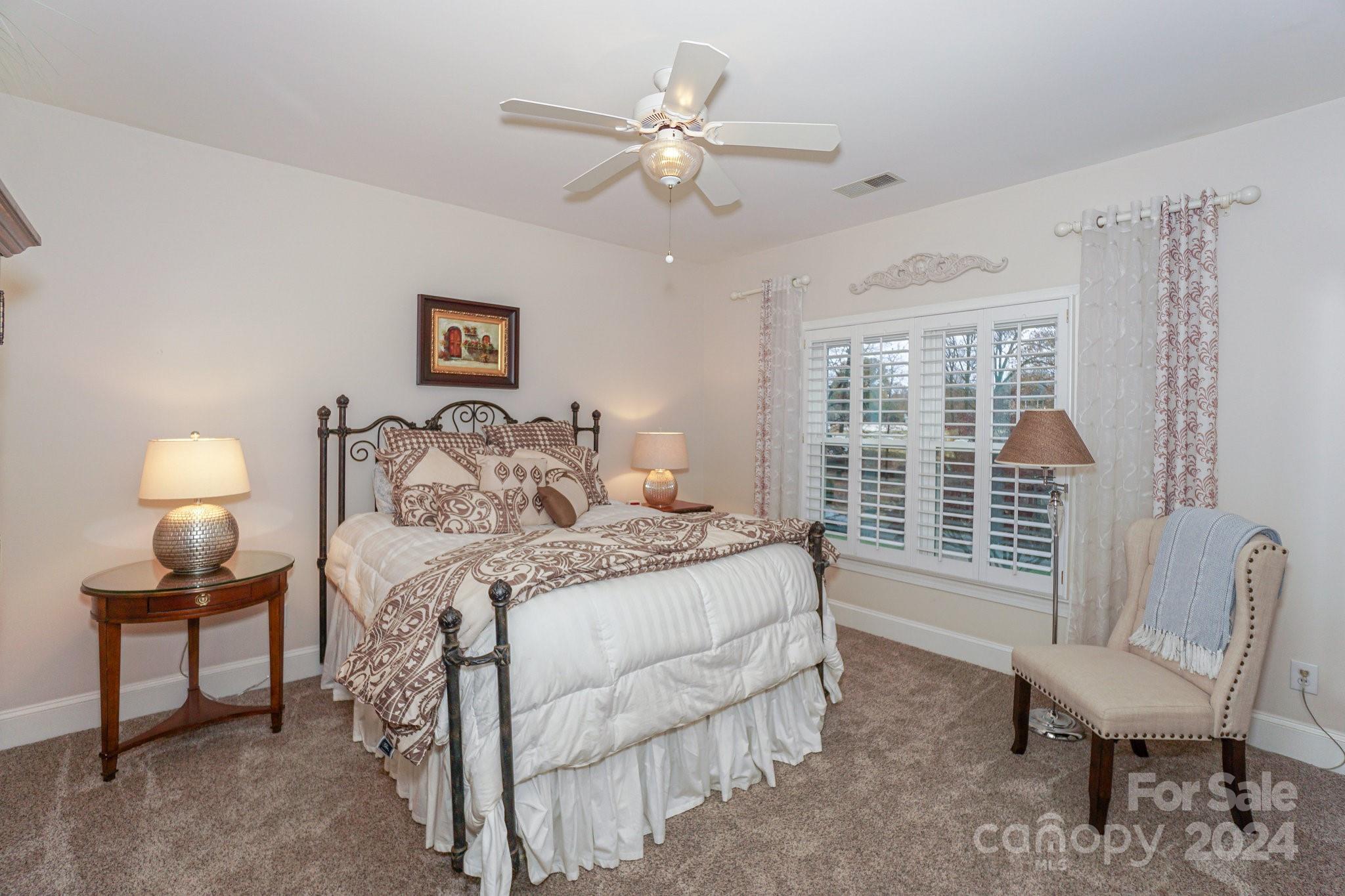 The Peninsula - Residential