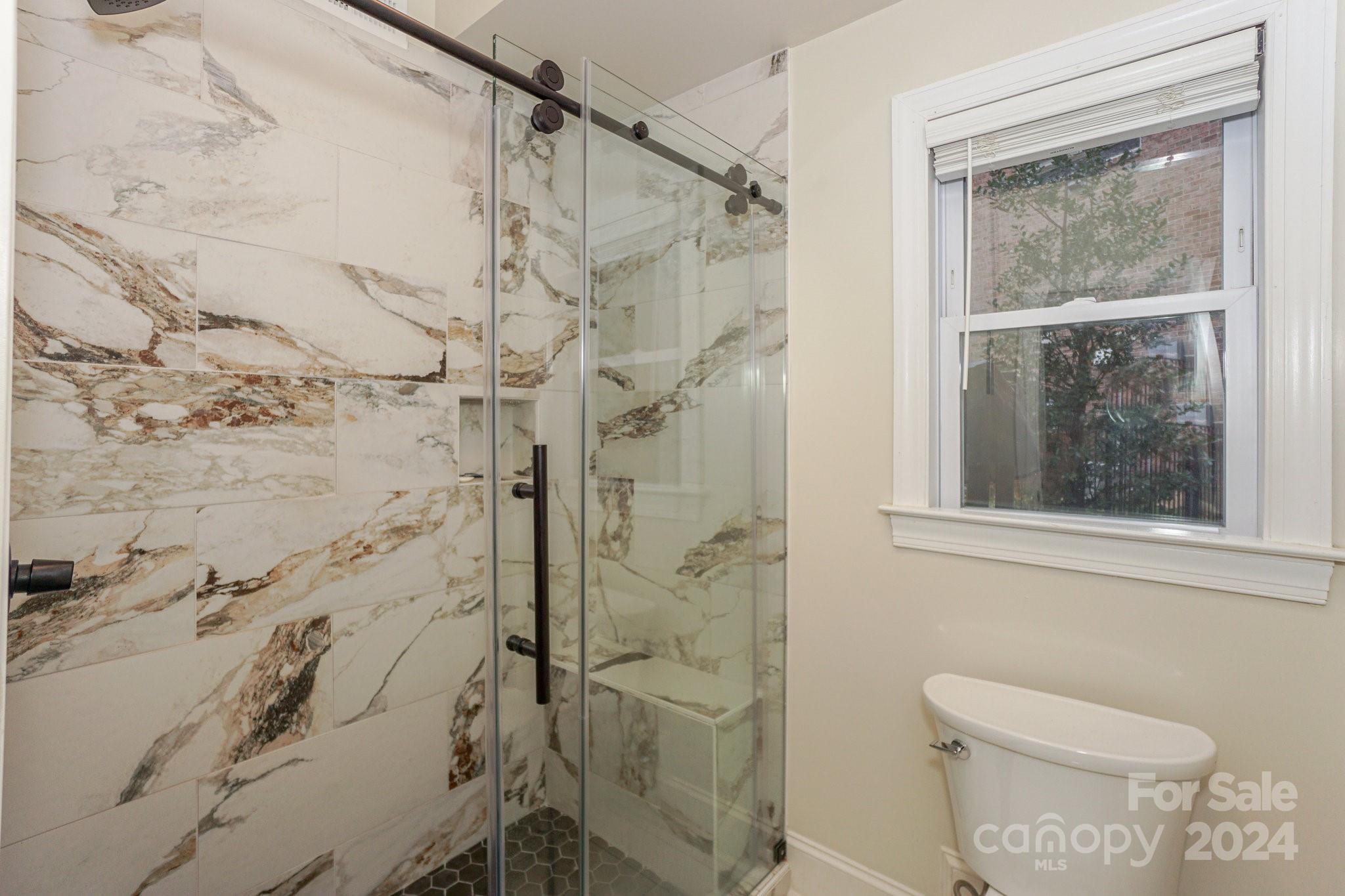 The Peninsula - Residential