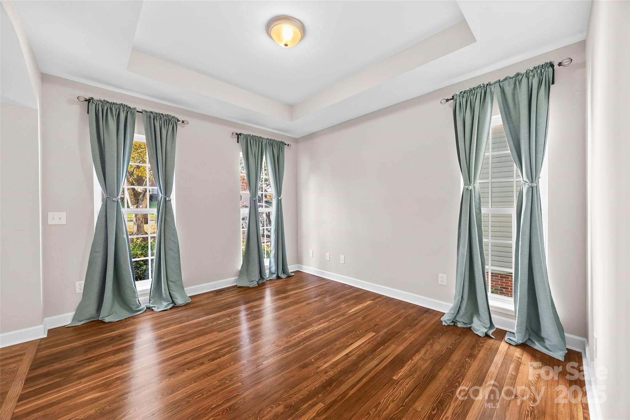 6631 Harburn Forest Drive