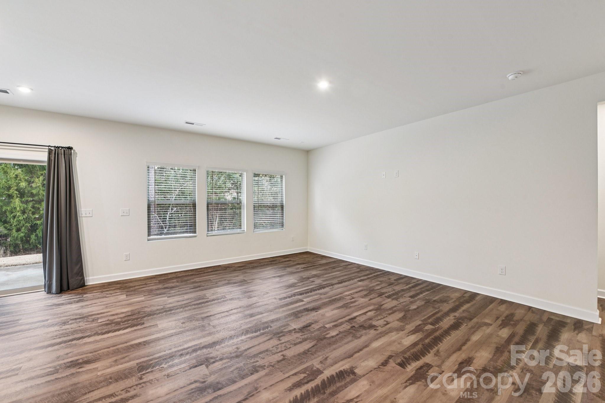 8522 Caruthers Drive