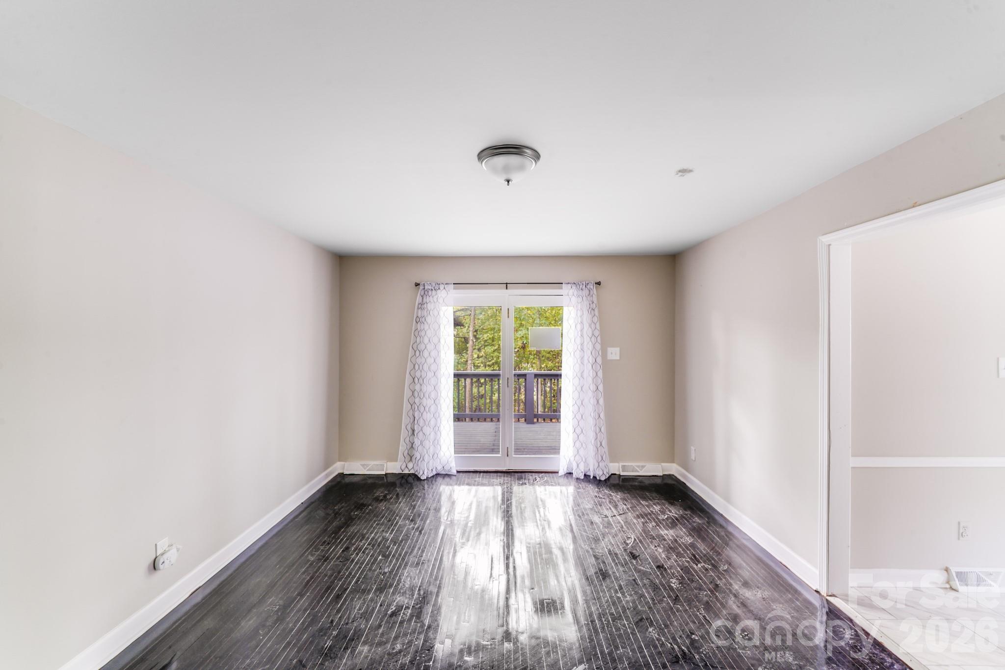 8337 Reedy Creek Road