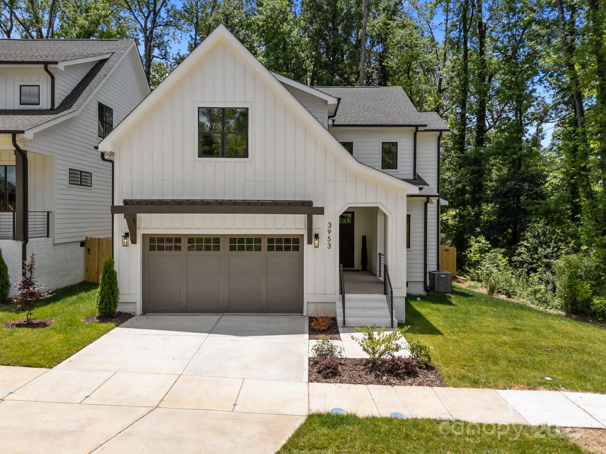 3953 Plainview Road