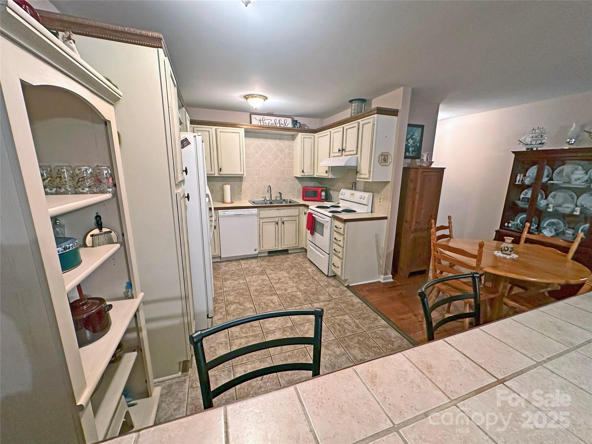 3603 Ritchie Road