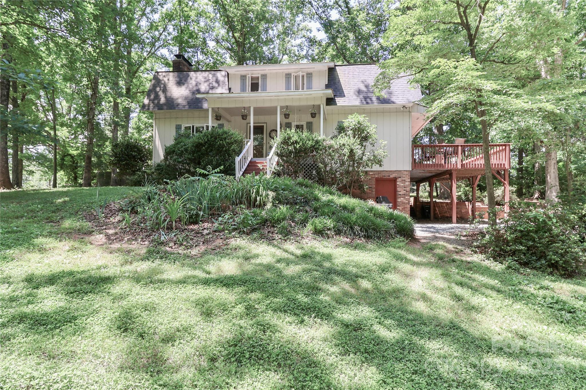 173 Rocky River Road